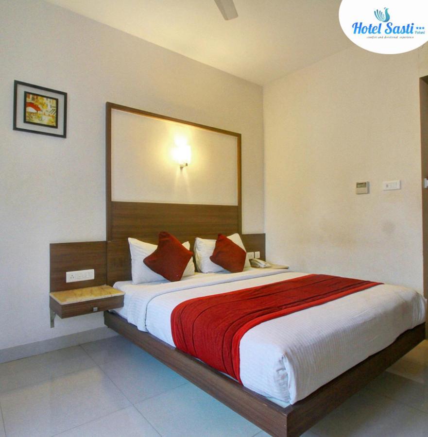 Sasti Hotel Palani Bagian luar foto