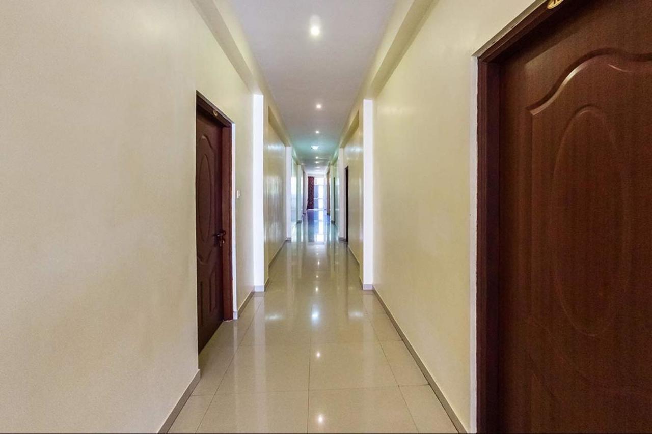 Sasti Hotel Palani Bagian luar foto